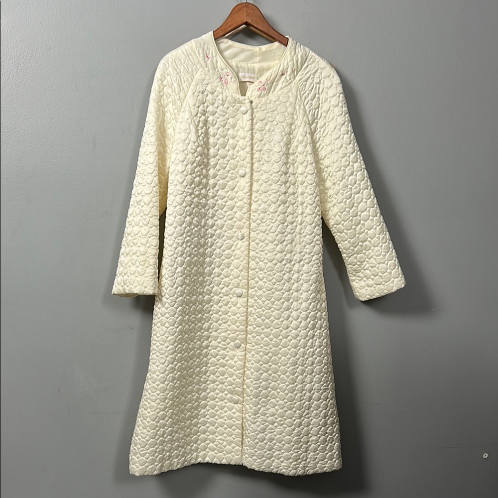 Barbizon Quilted Robe Full Length White Mid Century Nylon size M